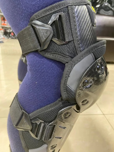 Ones Again Наколенники Carbon Fiber Force в Омске